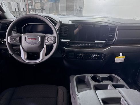 New 2026 GMC Sierra 1500 SLE AWD/4WD image 2