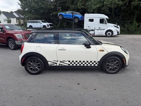 Used 2015 MINI Cooper 2-Door Hardtop FWD image 4