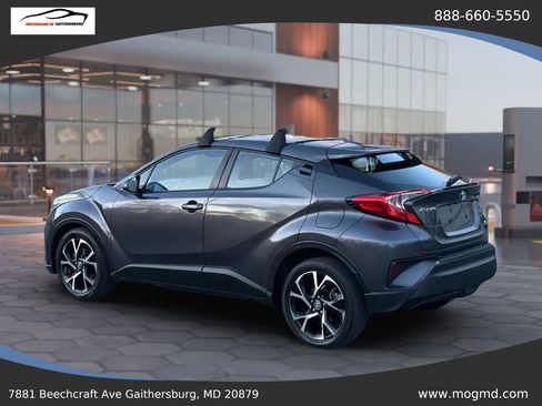 Used 2022 Toyota C-HR XLE FWD image 10