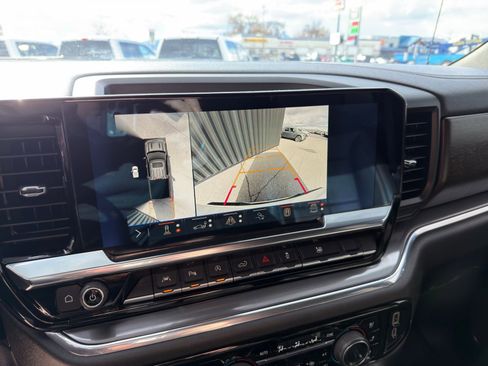 Used 2025 Chevrolet Silverado 1500 High Country w/ Technology Package image 28