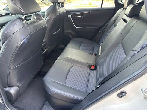 Used 2022 Toyota RAV4 XSE AWD/4WD image 16