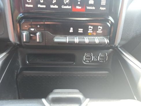 Used 2023 RAM 1500 Big Horn AWD/4WD image 25