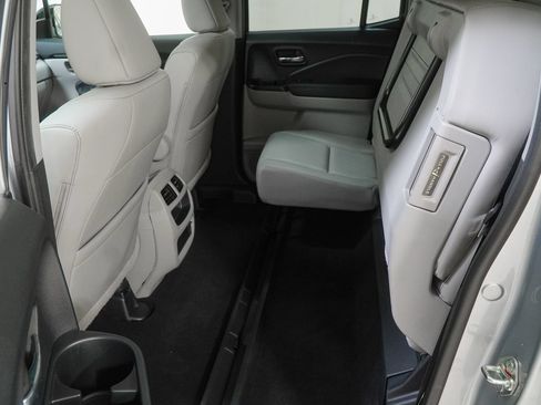 Used 2017 Honda Ridgeline RTL-E image 44