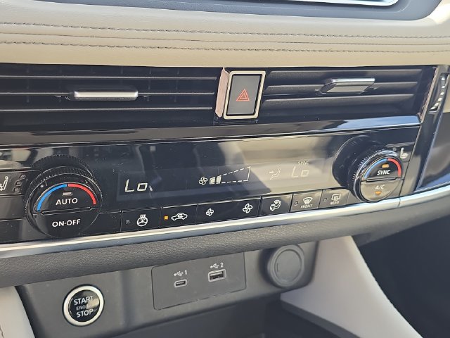 Certified 2023 Nissan Rogue SL AWD/4WD image 25