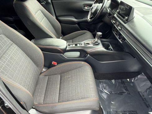 Used 2025 Honda HR-V Sport image 22