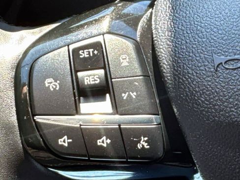 Used 2025 Ford Escape Platinum AWD/4WD image 22