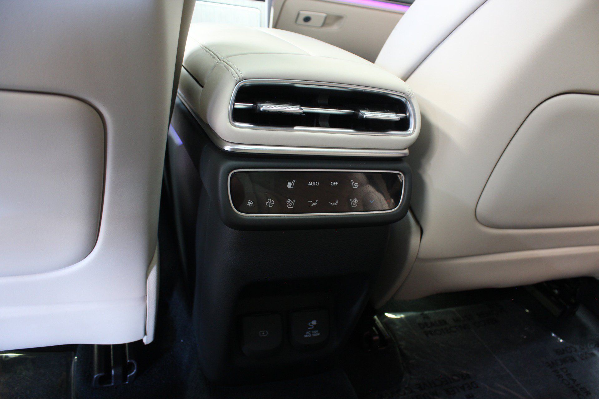 Used 2025 Genesis GV80 3.5T Prestige AWD/4WD image 46