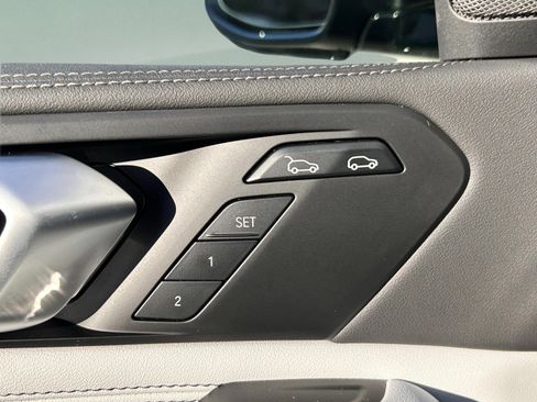 Used 2025 BMW X6 xDrive40i image 22