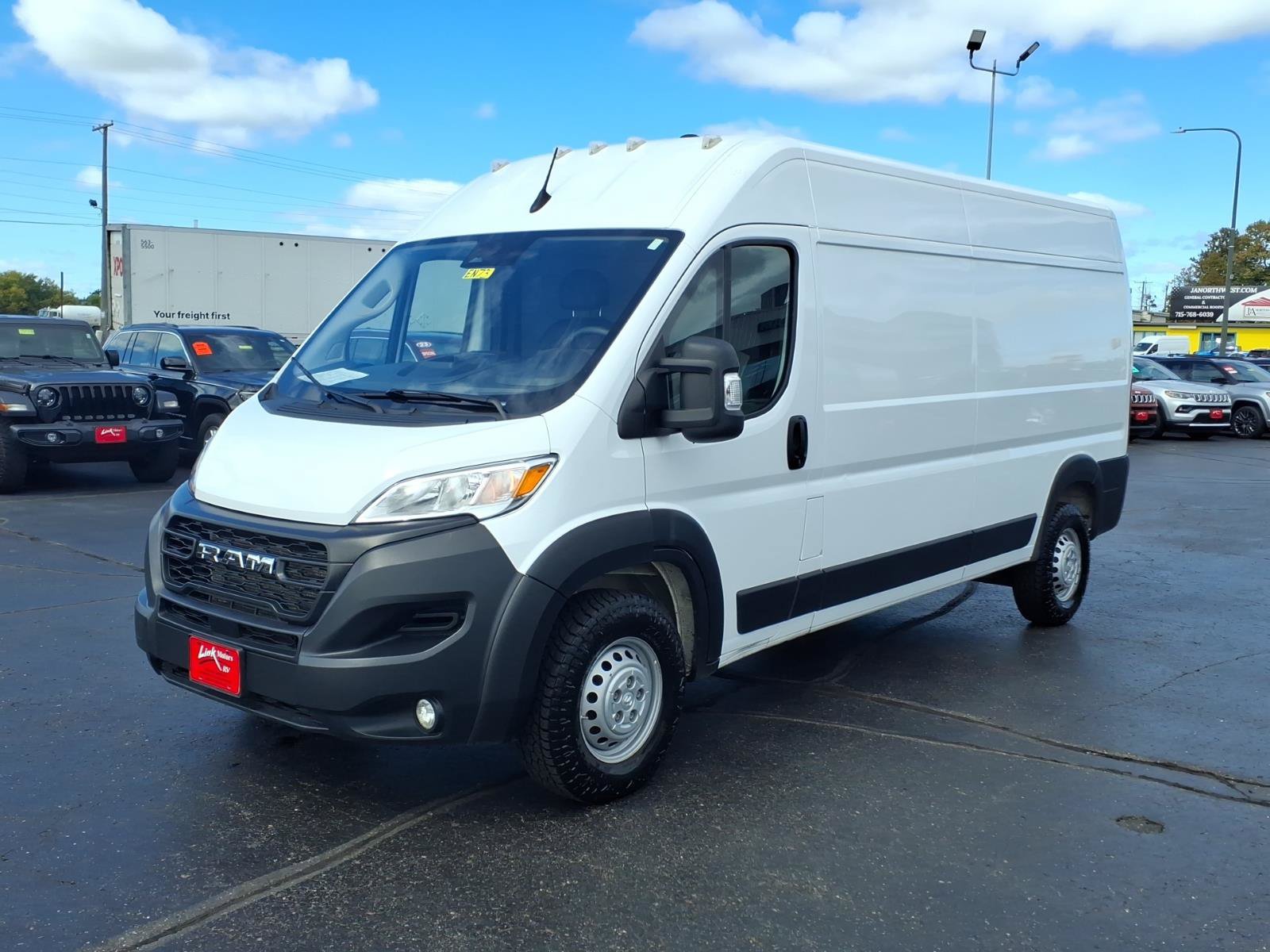 Used 2025 RAM ProMaster 2500 w/ Convenience Group FWD image 8