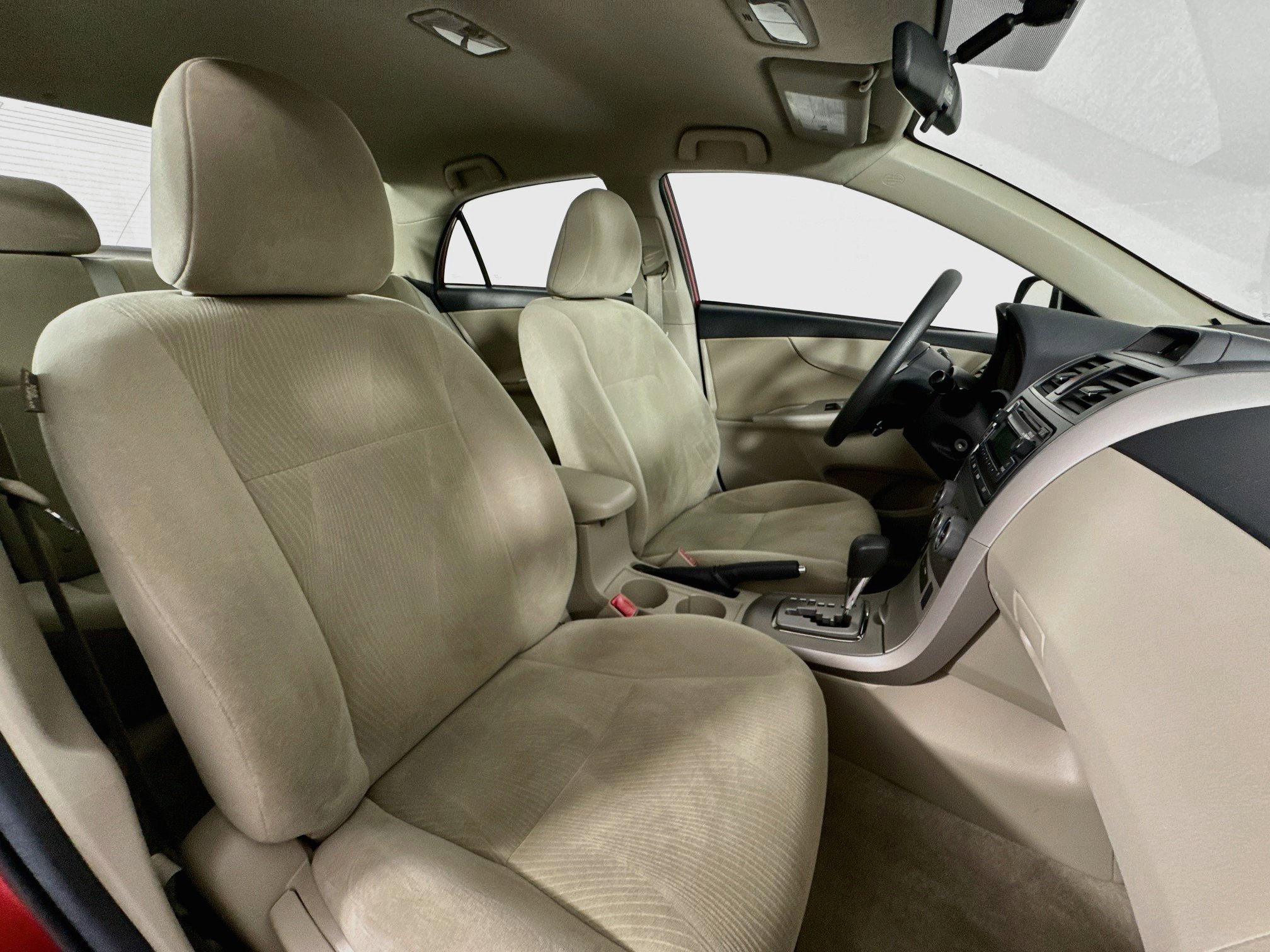 Used 2012 Toyota Corolla LE FWD image 24