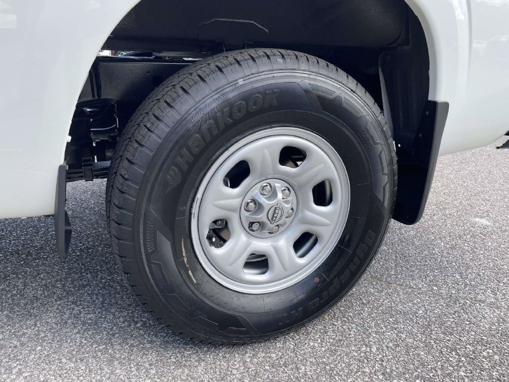 New 2027 Nissan Frontier S RWD image 7