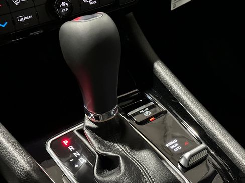 New 2026 Jeep Compass Limited image 22