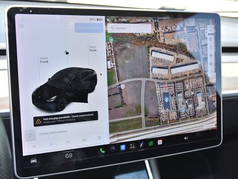 Used 2020 Tesla Model Y Long Range AWD/4WD image 8
