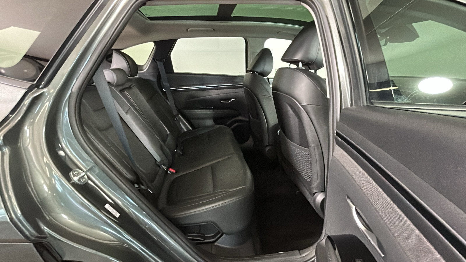 Used 2024 Hyundai Tucson Limited AWD/4WD image 35