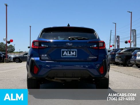 Used 2024 Subaru Crosstrek 2.0i AWD/4WD image 5