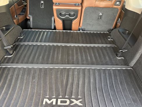 Used 2023 Acura MDX FWD w/ Technology Package image 16