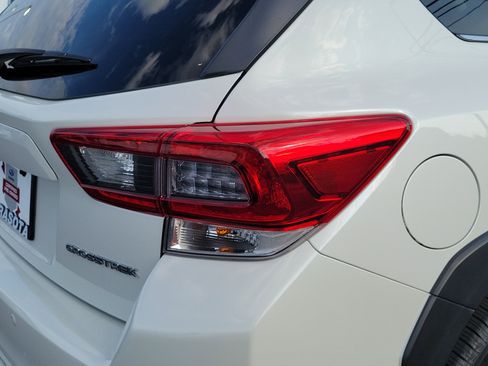 Certified 2022 Subaru Crosstrek 2.5i Limited w/ Moonroof Package 1 AWD/4WD image 11