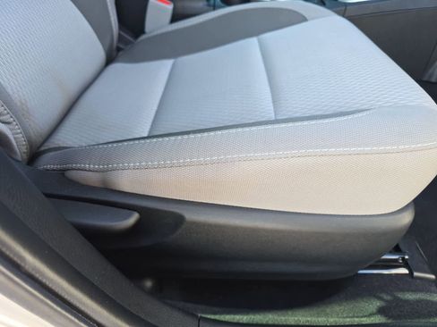 Used 2019 Toyota Corolla LE w/ Carpet Mat Package (TMS) FWD image 12