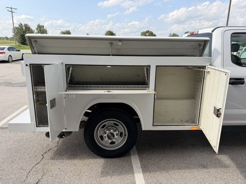 Used 2018 Ford F350 XL w/ Power Equipment Group RWD image 10