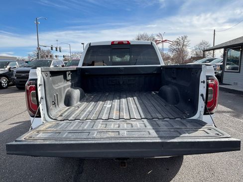 Used 2018 GMC Sierra 1500 SLT image 11