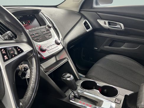 Used 2017 GMC Terrain SLE w/ Technology Package FWD image 24