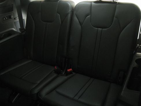 Used 2023 Kia Sorento X-Line EX image 10