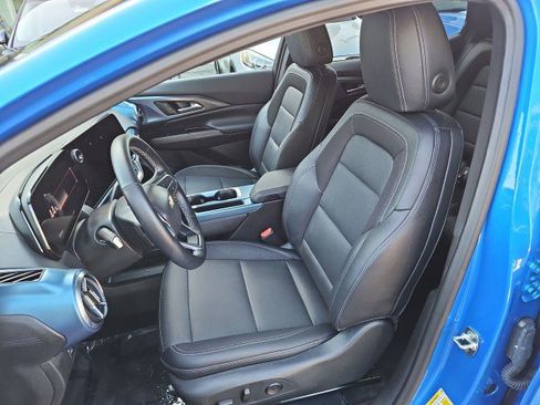 Used 2024 Chevrolet Equinox EV LT FWD image 18