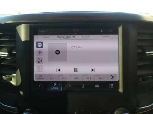 Used 2022 RAM 2500 Laramie image 22