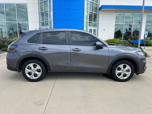 Used 2023 Honda HR-V LX image 4