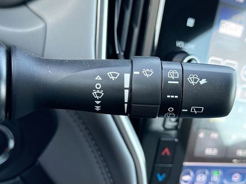 Certified 2025 Subaru Outback Limited image 17