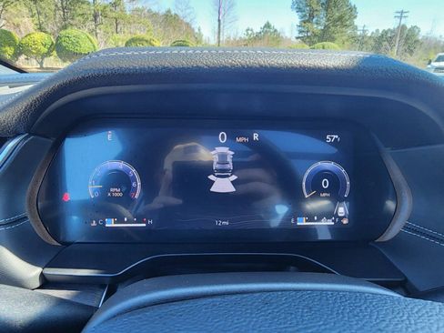 Used 2025 Jeep Grand Cherokee Limited w/ Luxury Tech Group II AWD/4WD image 21