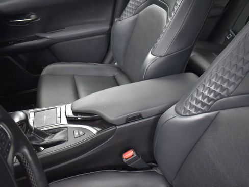 Used 2020 Lexus UX 250h w/ Premium Package image 13