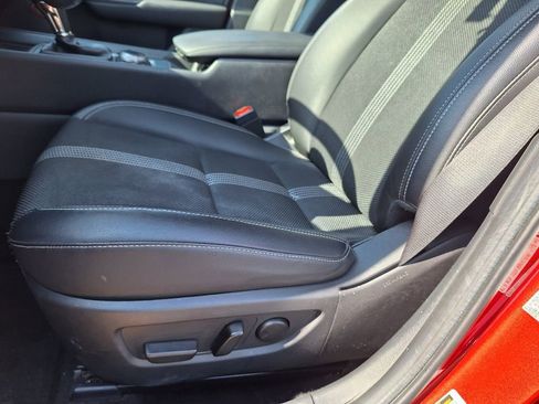 Used 2024 MAZDA CX-50 AWD 2.5 S w/ Preferred Package image 9