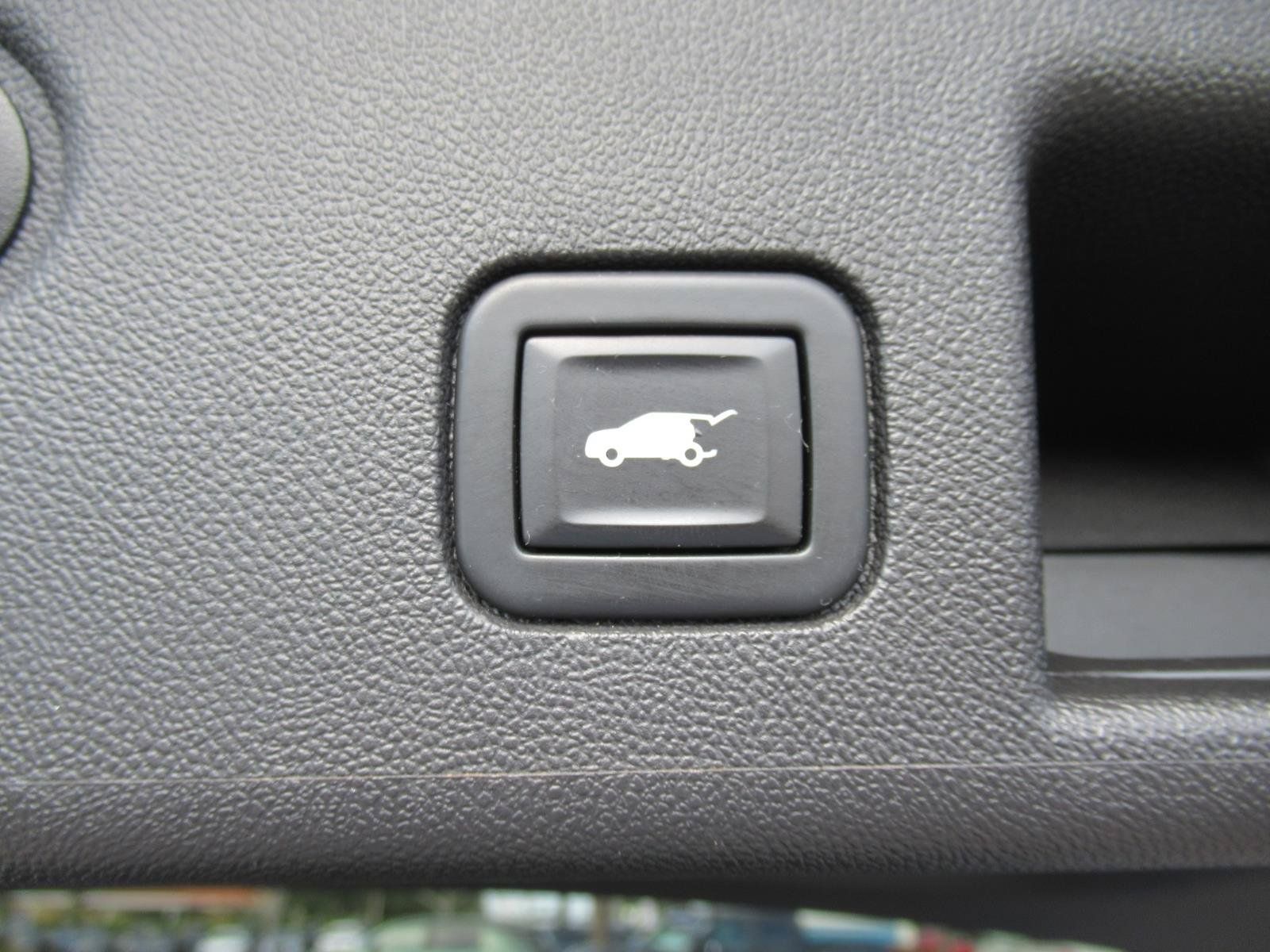 Used 2021 Chevrolet Equinox LT AWD/4WD image 38