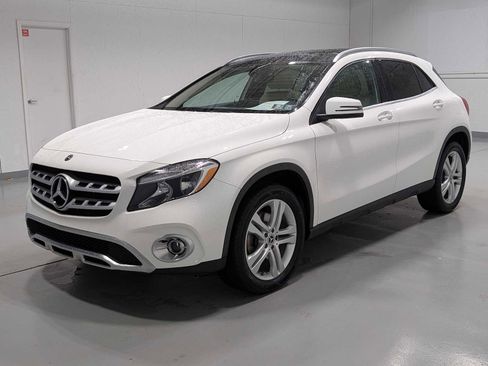 Used 2019 Mercedes-Benz GLA 250 4MATIC image 1
