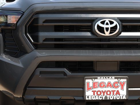 Used 2025 Toyota Tacoma SR RWD image 9