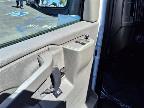 Used 2024 Chevrolet Express 3500 LT w/ LT Preferred Equipment Group image 9