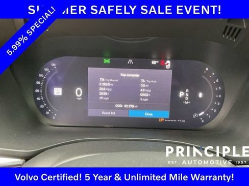 Certified 2023 Volvo XC60 B5 Plus w/ Climate Package AWD/4WD image 18