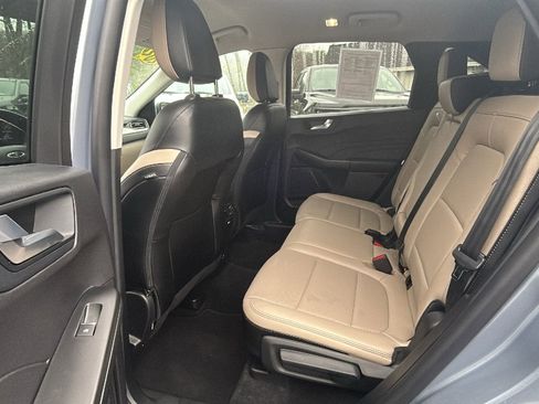 Used 2022 Ford Escape SEL AWD/4WD image 32