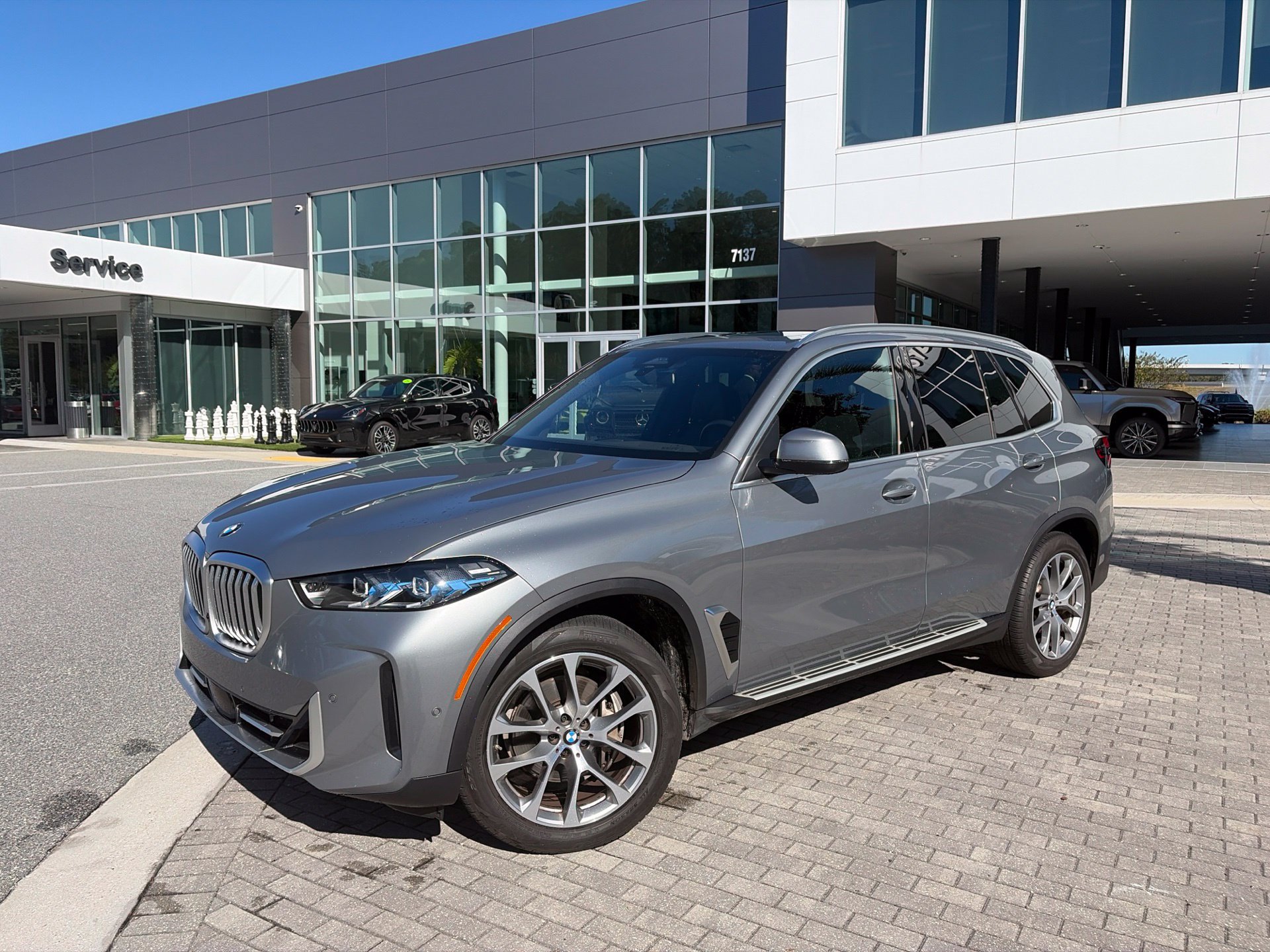 Used 2025 BMW X5 xDrive40i AWD/4WD image 8