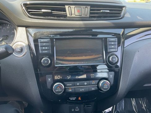 Used 2020 Nissan Rogue Sport SV image 21