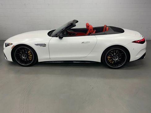 Used 2022 Mercedes-Benz SL 63 AMG SL 63 Touring Roadster 2D image 9