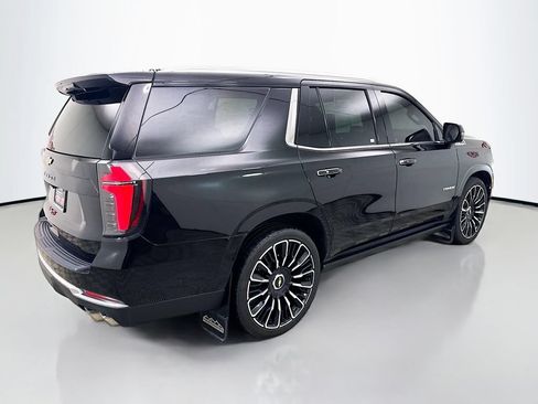 Used 2025 Chevrolet Tahoe High Country AWD/4WD image 8