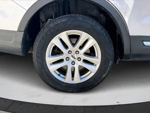 Used 2019 Ford Explorer XLT w/ Equipment Group 202A image 36