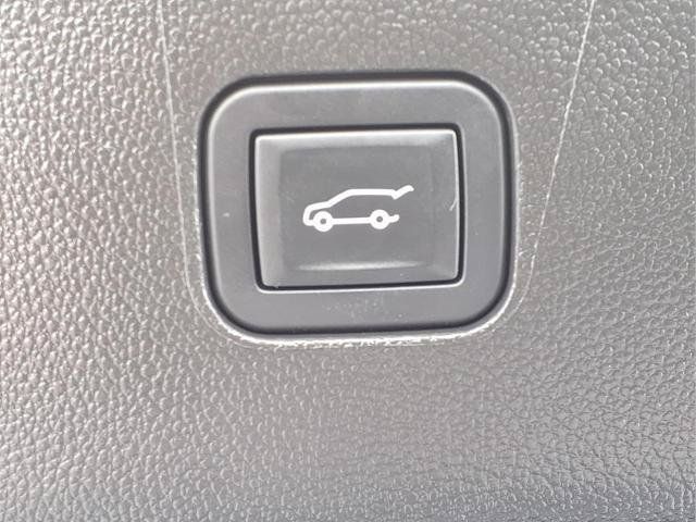 Used 2024 Buick Enclave Essence w/ Sport Touring Edition FWD image 27
