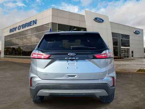 Certified 2022 Ford Edge SEL w/ Convenience Package image 4