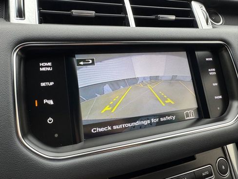 Used 2015 Land Rover Range Rover Sport SE image 17