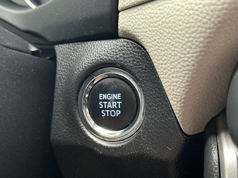 Used 2019 Toyota RAV4 XLE Premium w/ Advanced Technology Package AWD/4WD image 22