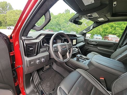 Used 2024 GMC Sierra 1500 AT4X image 16