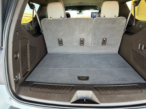 Used 2021 GMC Yukon XL SLT w/ Rear Media and Nav Package image 22